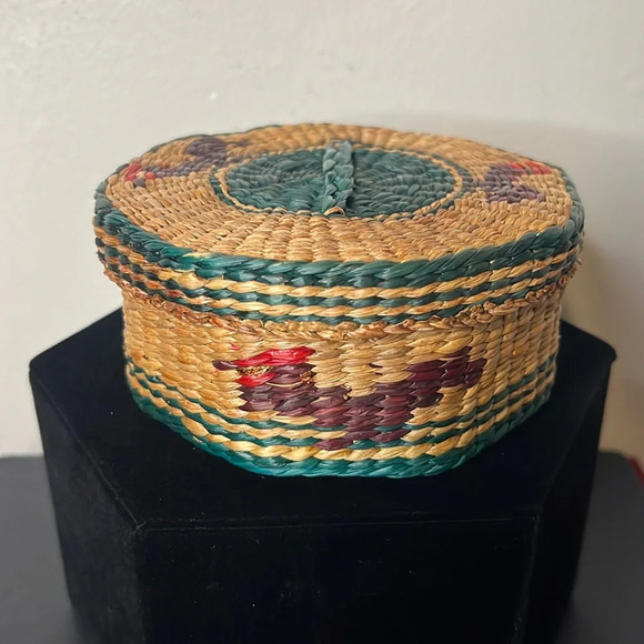 Other - Vintage Handwoven Straw Multicolor Nootka Inspired Style Small Basket with Lid